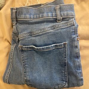 STRAIGHT LEG JEANS!!!